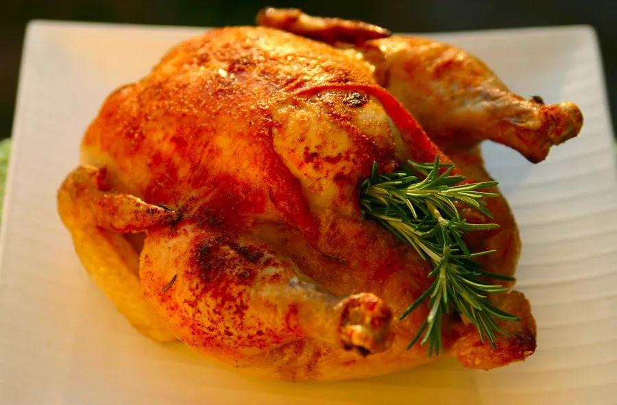 Cover Image for 4 Easy Ways to Fall Even More in Love with Rotisserie Chicken