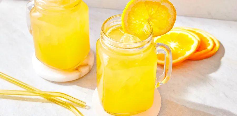 Cover Image for Orange Crush: Fresh Orange Juice & Vodka Cocktail