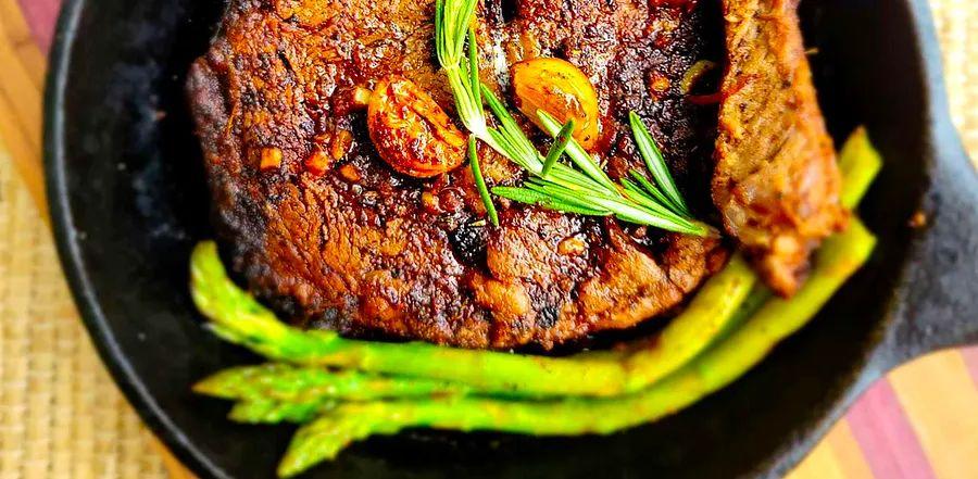 Cover Image for Perfectly Juicy Steak