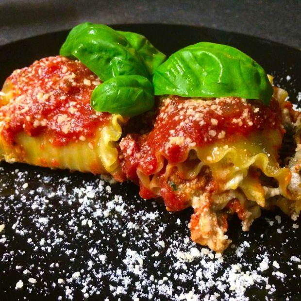 Cover Image for Bettie's Roll-Up Lasagna
