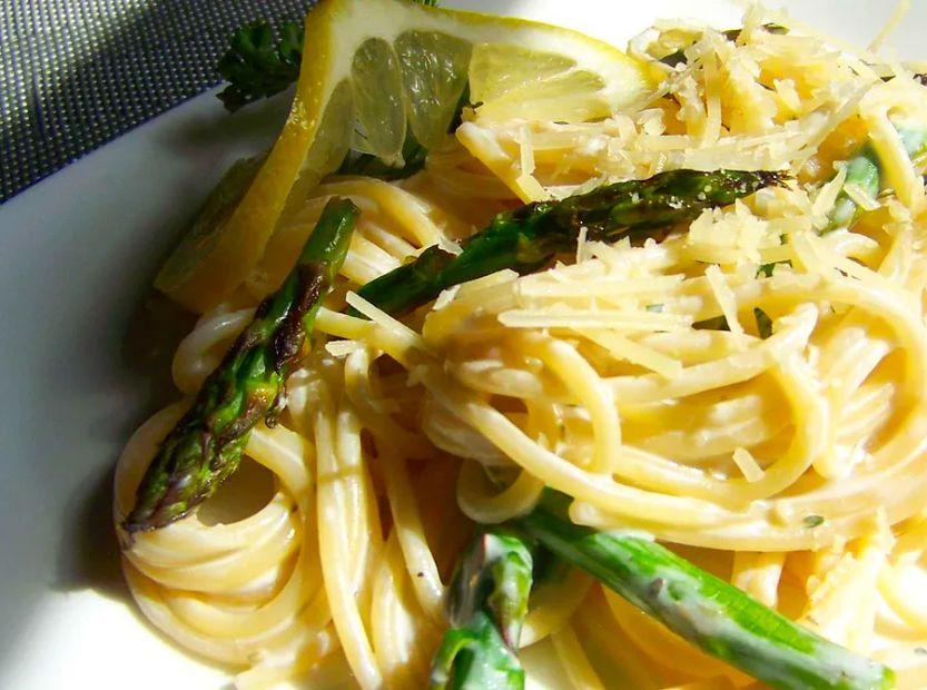 Cover Image for Velvety Asparagus Pasta