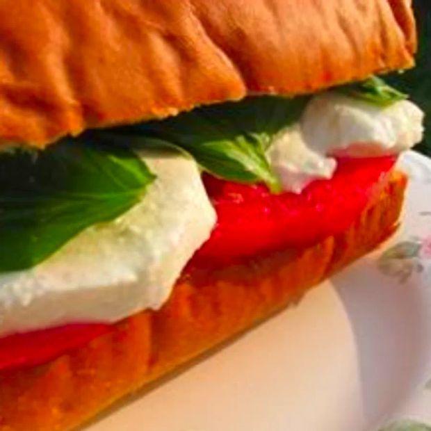 Cover Image for Caprese Sandwich with Basil, Tomato, and Mozzarella