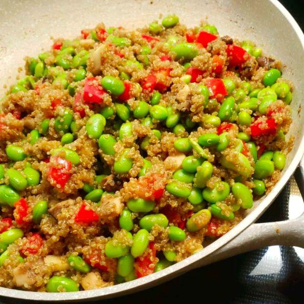 Cover Image for Protein-Packed Spicy Vegan Quinoa with Edamame