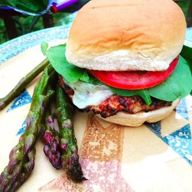 Cover Image for Grilled Chicken Burger Recipe