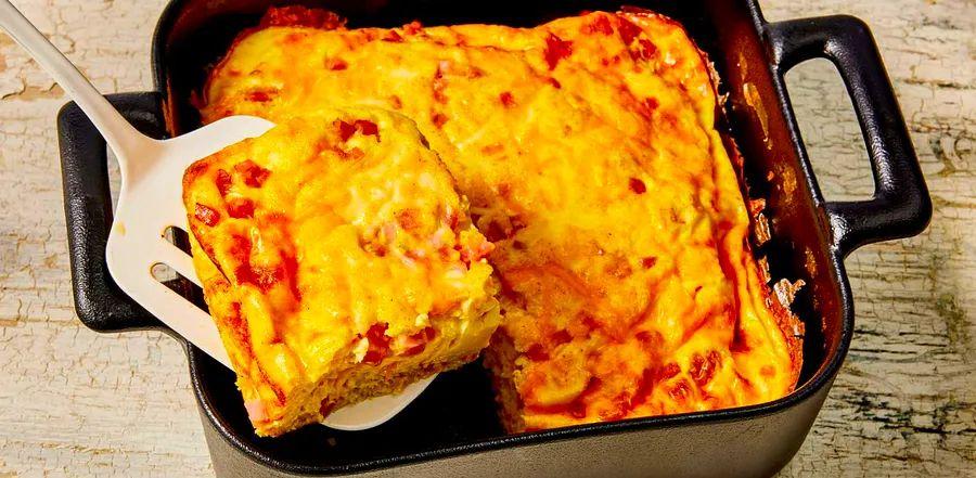 Cover Image for Oven-Baked Ham and Cheese Omelet