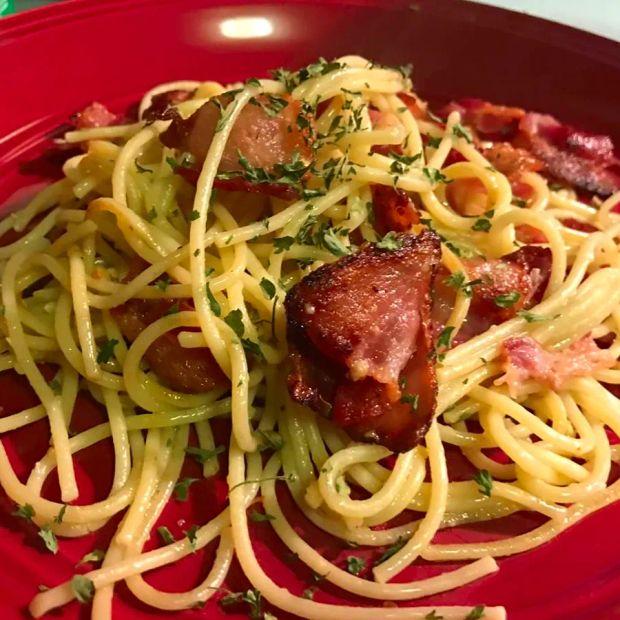 Cover Image for Spaghetti with Crispy Bacon