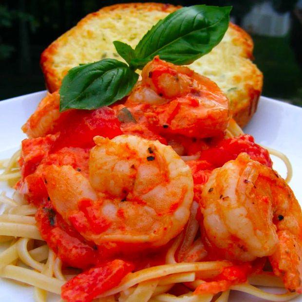 Cover Image for Linguine with Shrimp and Tomato Sauce