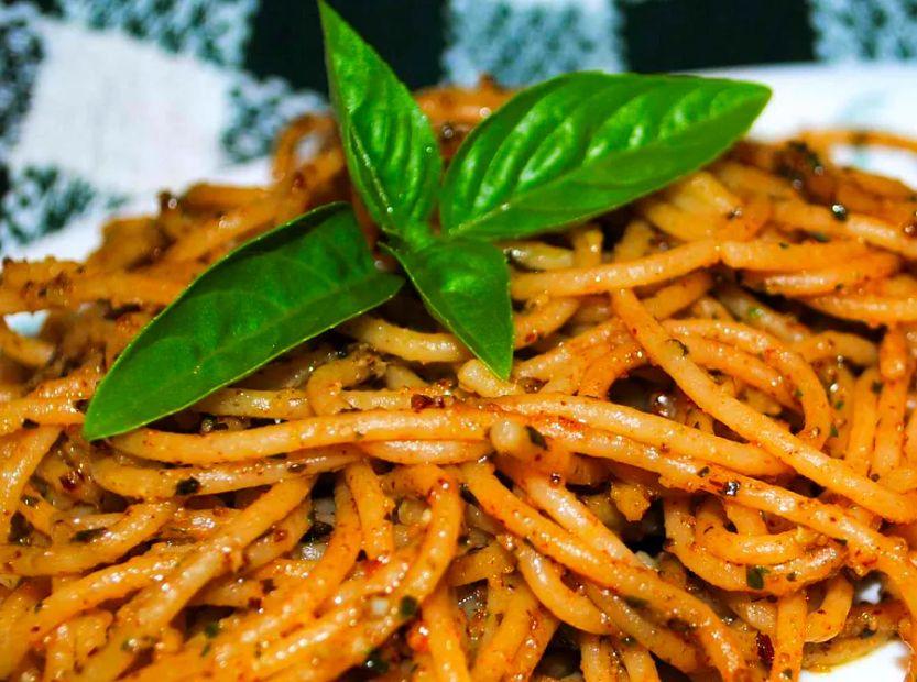 Cover Image for Easy Pesto Fettuccine