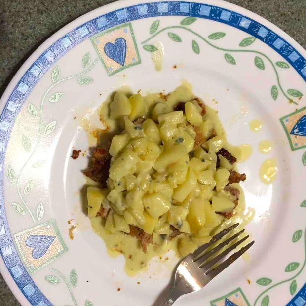 Cover Image for Gorgonzola & Apple Stuffed Pork Chops