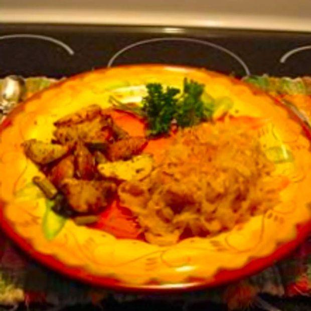 Cover Image for Savory Pork Chops with Sauerkraut