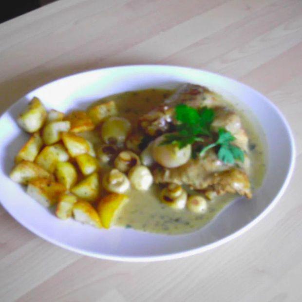 Cover Image for Pork Chops in White Wine Sauce