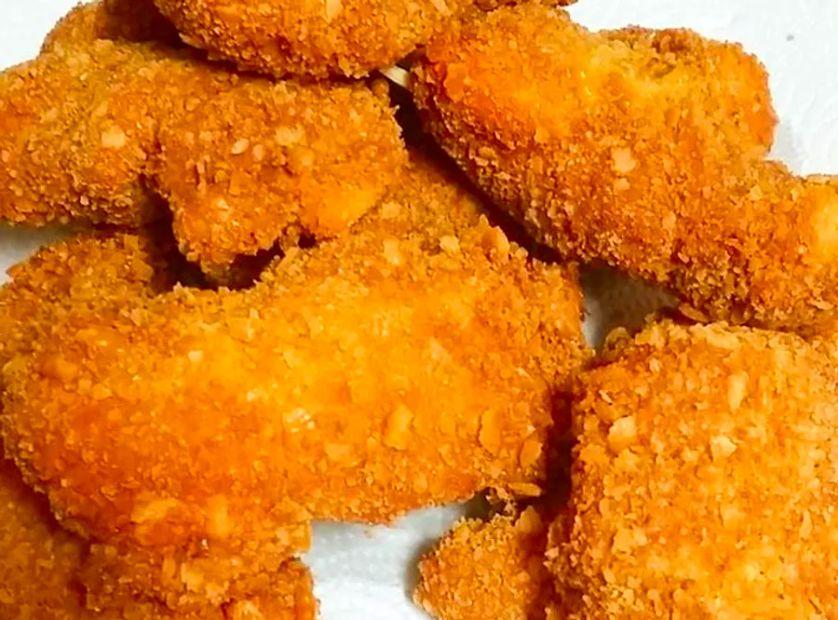 Cover Image for Crispy Cracker-Crusted Pork Chops