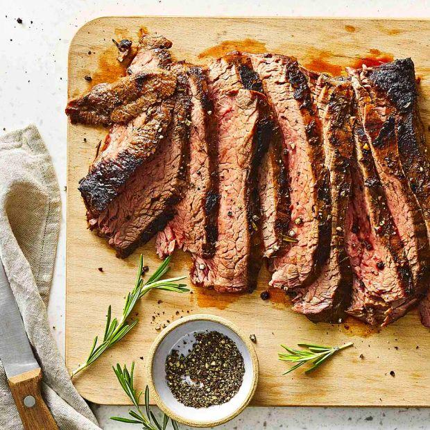 Cover Image for Grilled Flank Steak with Balsamic and Soy Marinade