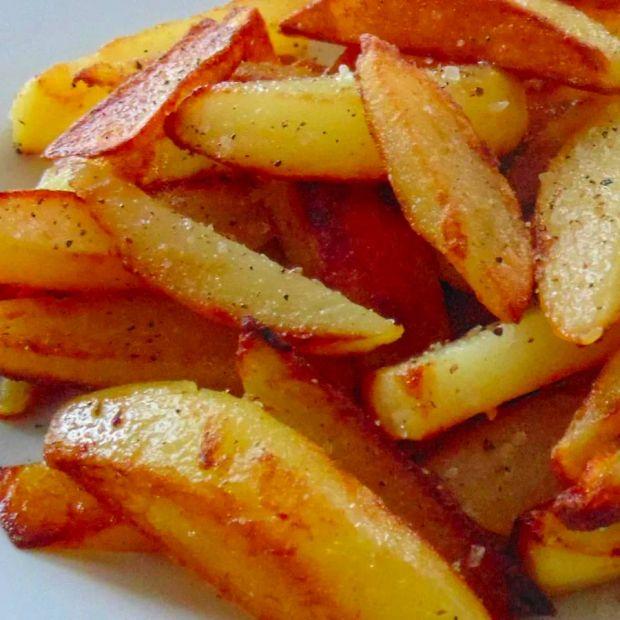 Cover Image for Crispy Salt and Pepper Skillet Fries