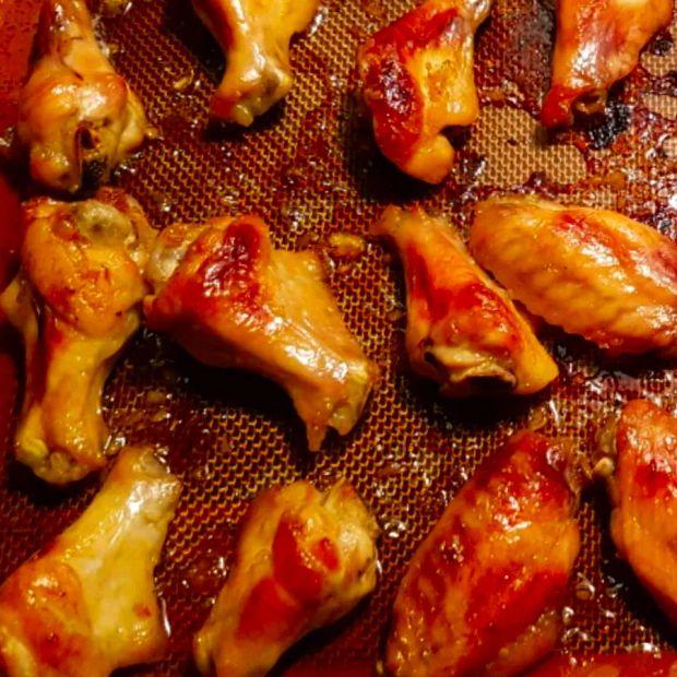 Cover Image for Krista's Baked Honey Garlic Wings