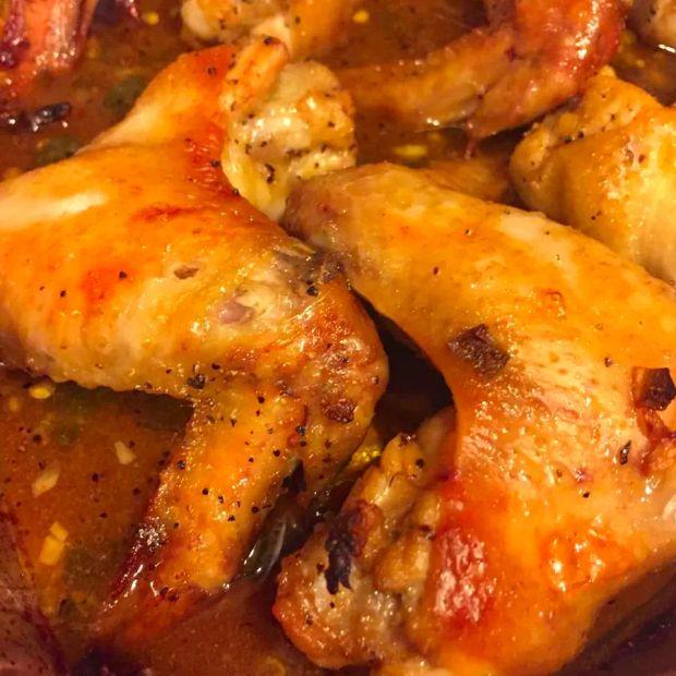 Cover Image for Vietnamese Golden-Glazed Chicken Wings
