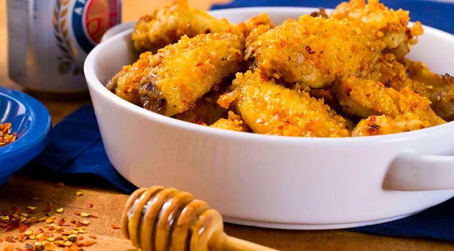 Cover Image for Crispy Baked Honey-Dipped Chicken Wings