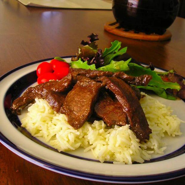 Cover Image for Honey-Balsamic Marinated Flat Iron Steak