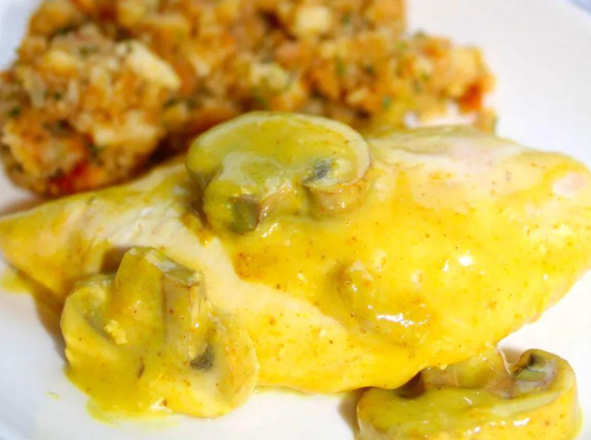 Cover Image for Curried Chicken and Stuffing with Sour Cream