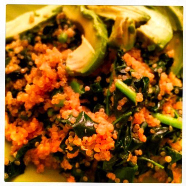 Cover Image for Sautéed Garlic Kale with Quinoa