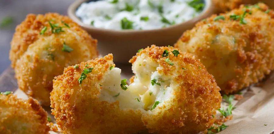 Cover Image for What makes a croquette so irresistible?