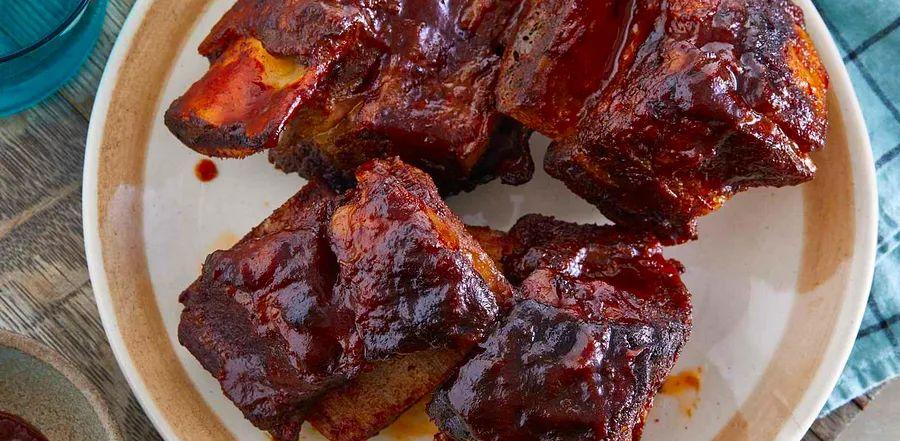 Cover Image for Savory Grilled BBQ Short Ribs with a Zesty Dry Rub