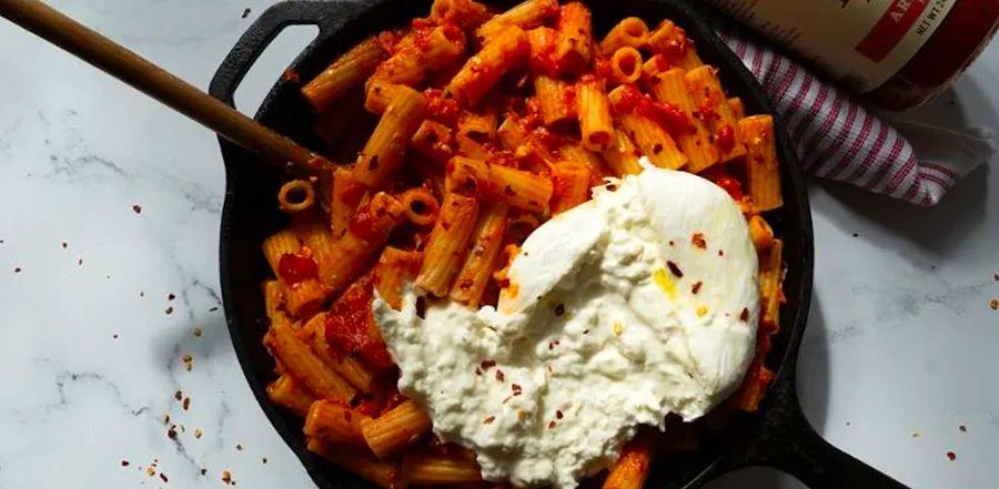 Cover Image for The Easy 3-Ingredient Pasta Recipe I Can't Get Enough Of