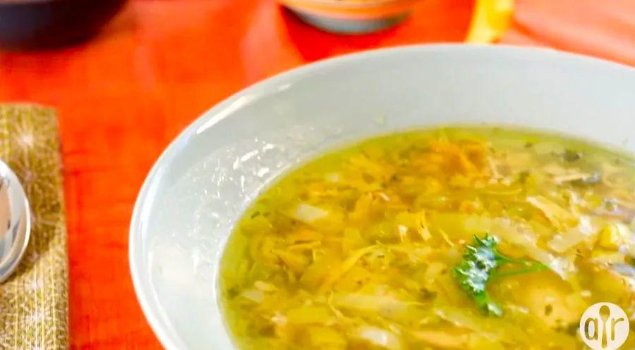 Cover Image for Cock-a-Leekie Soup: A Hearty Scottish Delight