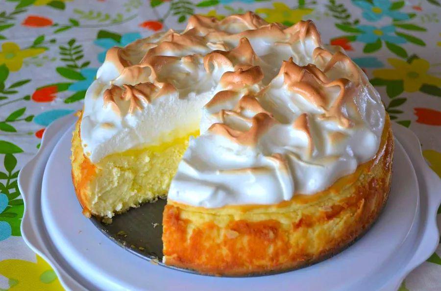 Cover Image for Savor the Zest with Our 21 Ultimate Lemon Desserts