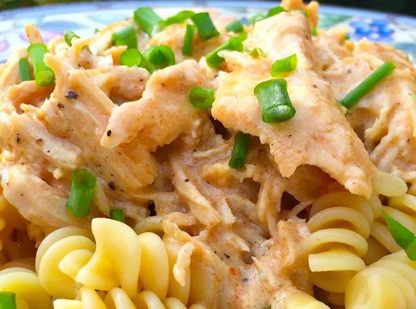 Cover Image for Tender Slow Cooker Chicken Recipe