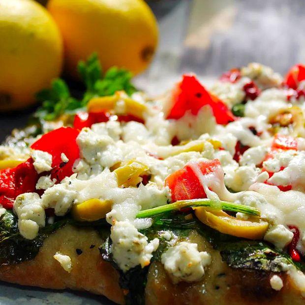 Cover Image for Personalized Greek Pita Pizzas