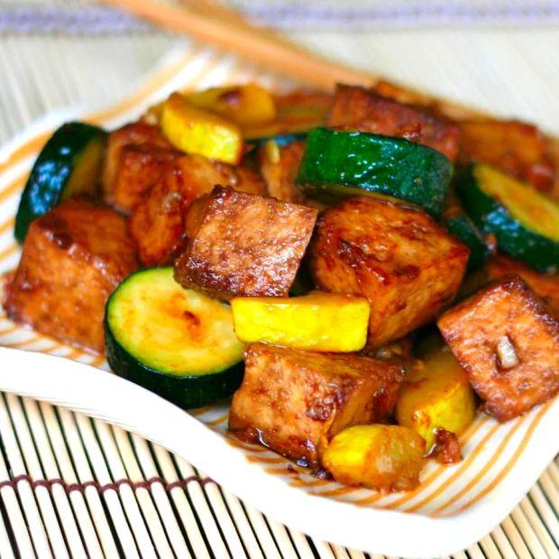 Cover Image for Yellow Squash and Tofu Stir Fry Recipe
