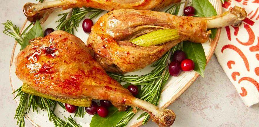 Cover Image for Crispy Roasted Turkey Legs