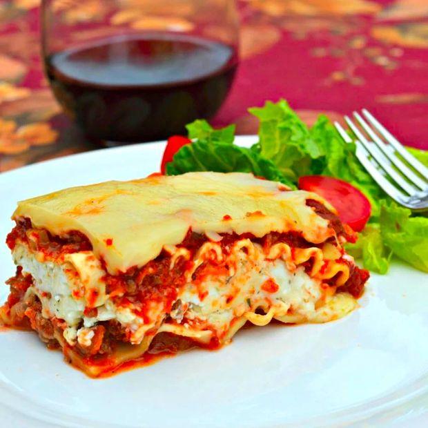 Cover Image for Classic and Easy Meat Lasagna