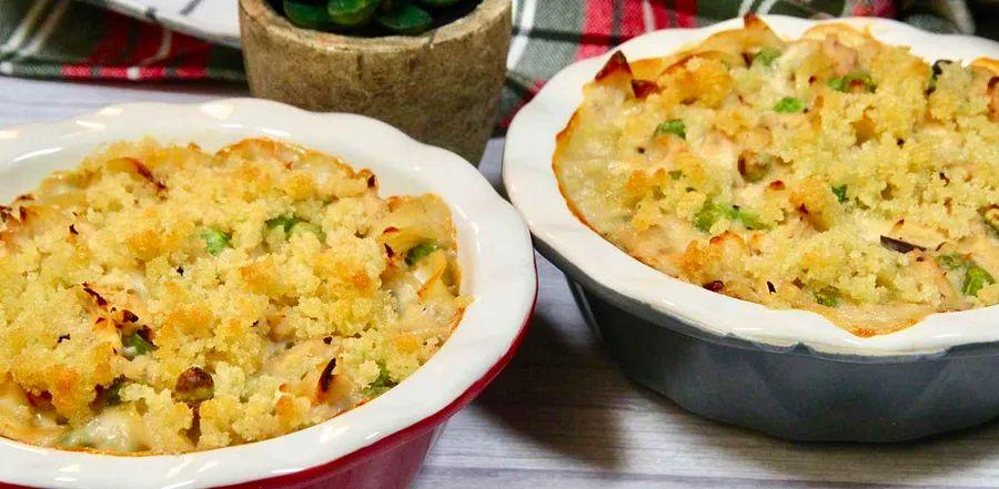 Cover Image for Campbell's Classic Tuna Noodle Casserole