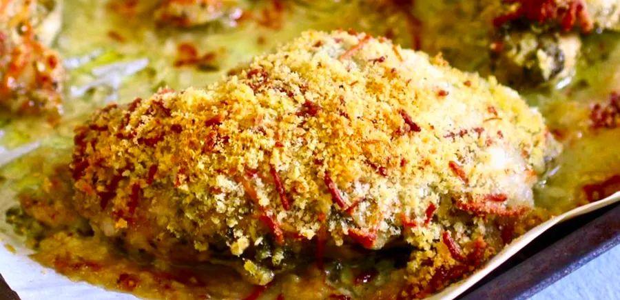 Cover Image for Crispy Baked Pesto Chicken Thighs