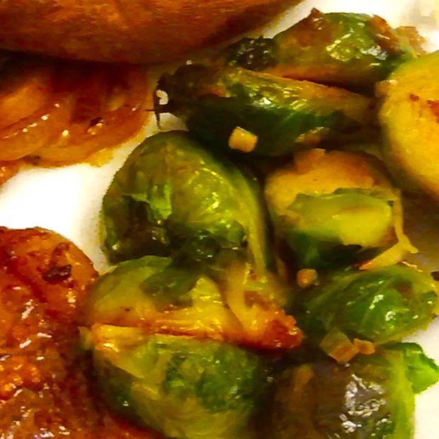 Cover Image for Brussels Sprouts with Browned Butter Sauce