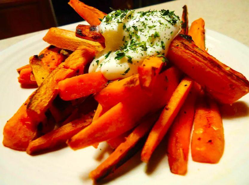 Cover Image for Crispy Fried Sweet Potatoes