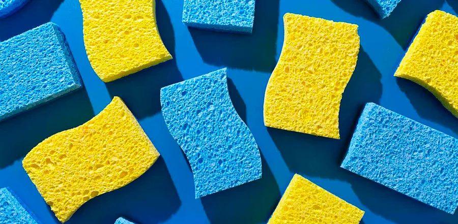 Cover Image for This Kitchen Tool Might Be Filthier Than Your Toilet—Here’s How Often You Should Replace It