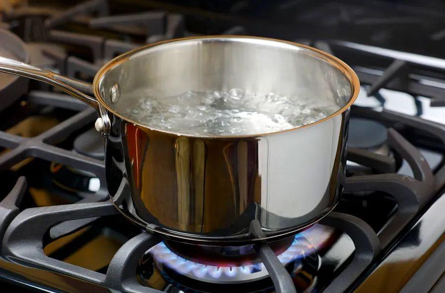 Cover Image for 5 Hacks to Speed Up Boiling Water