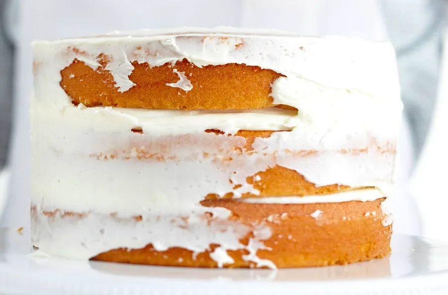 Cover Image for How to Perfectly Frost a Cake
