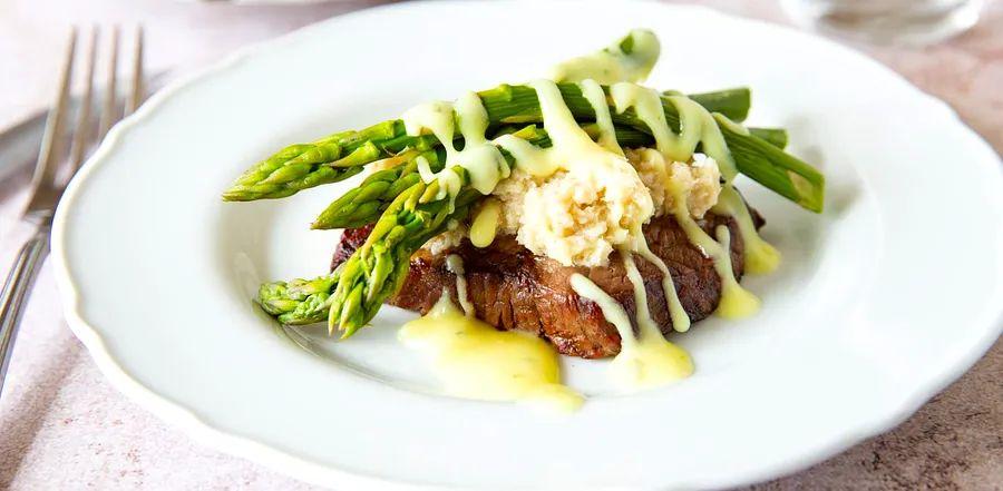 Cover Image for Jessica's Oscar Steak Delight