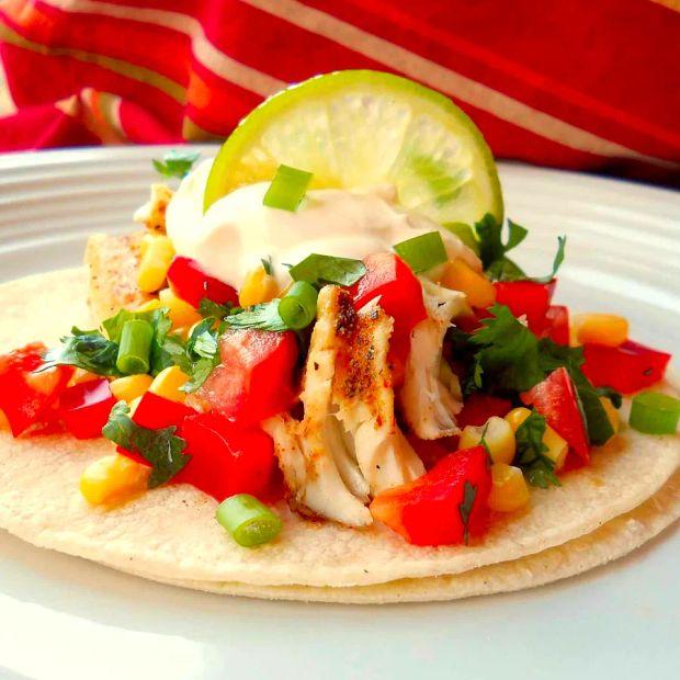 Cover Image for Spicy Fish Tacos with Crispy Corn Salsa