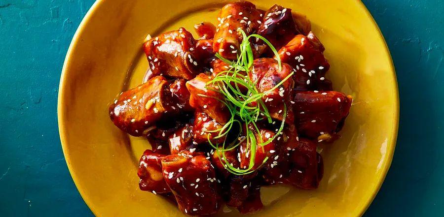 Cover Image for Mom's Sweet & Tangy Pork Ribs