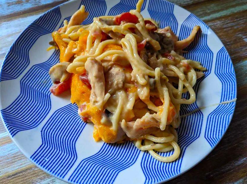 Cover Image for Cheesy Chicken Spaghetti Bake