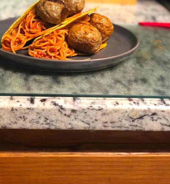 Cover Image for Spaghetti Tacos