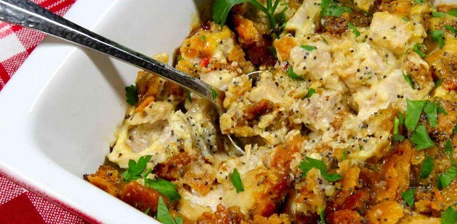 Cover Image for Ladybug's Poppy Seed Chicken Casserole: A creamy, flavorful casserole that’s sure to please any crowd with its savory chicken and crunchy poppy seed topping.
