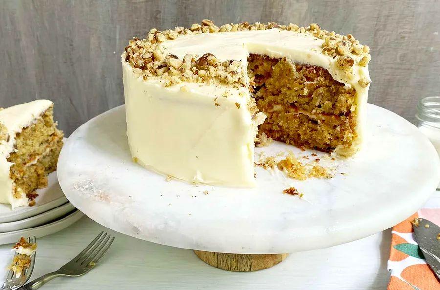 Cover Image for 23 Iconic Vintage Desserts from Across the United States