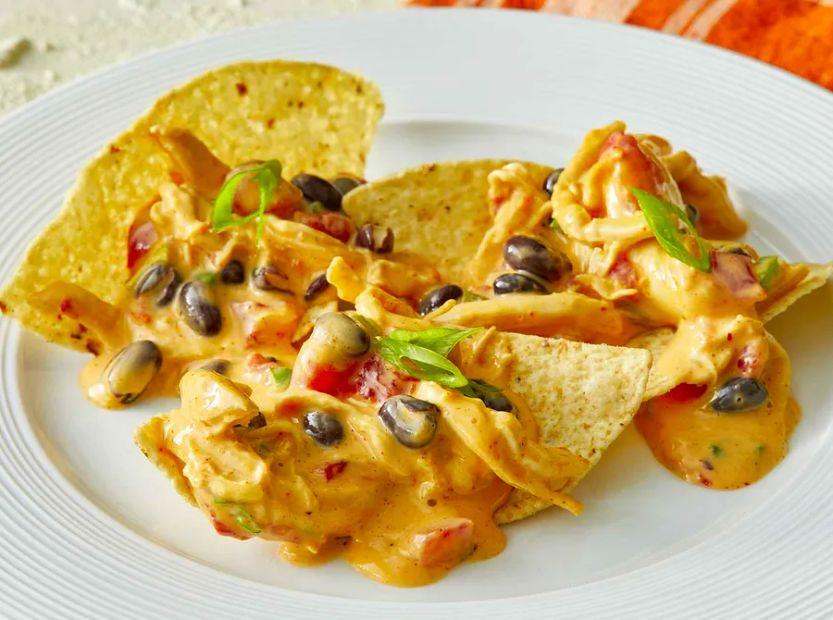 Cover Image for Deliciously Warm Chicken Nacho Dip