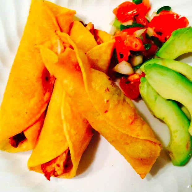 Cover Image for Tasty Chicken Taquitos